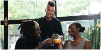 The Love Central - Photos show friends celebrating friendships