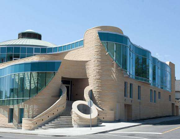 The Love Central - Wabano-Centre-Artisan-Market- The Love Central -