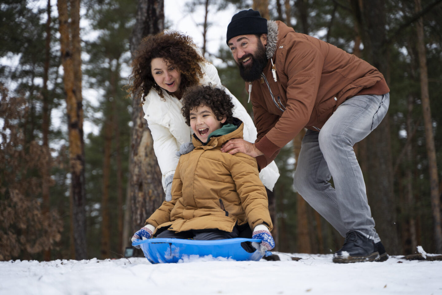 Cozy Up and Bond: 5 Winter Activities for Families