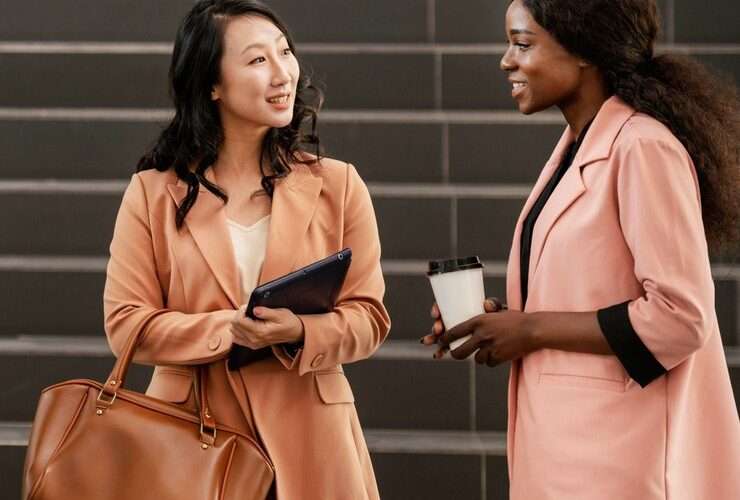 How to Dress for a Job Interview: A Guide to Professional and Stylish Outfits