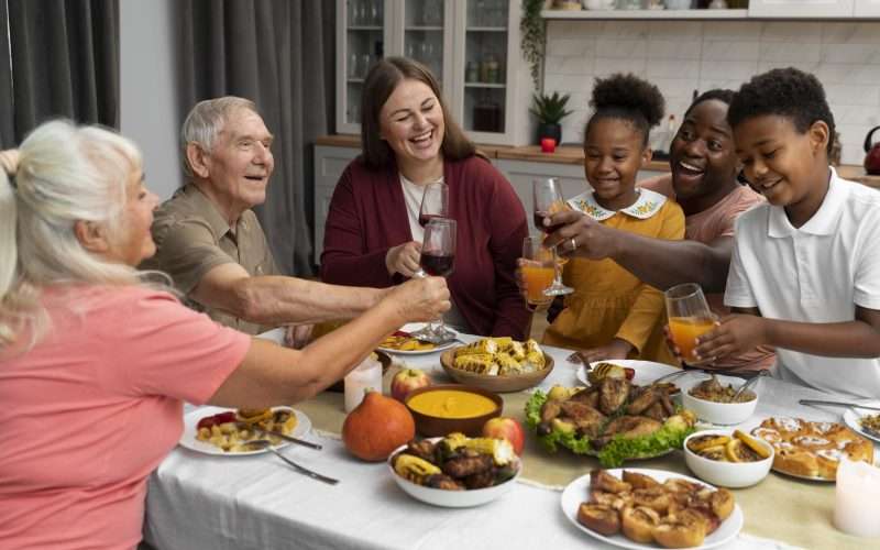 The Love Central - Thanksgiving for Extended Families