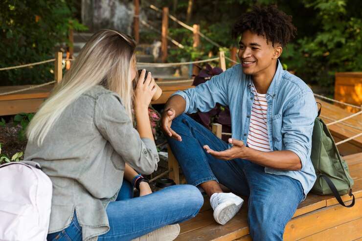 The Love Central - TLC-How-to-Reconnect-with-Old-Friends-You-Lost-Touch-With The Love Central -