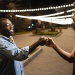 The Love Central - Random Acts of Kindness: How to Make the World a Better Place, One Small Act at a Time