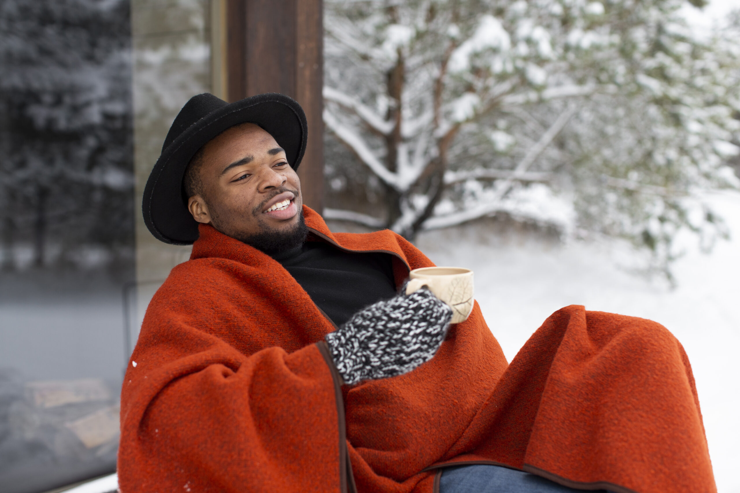 The Love Central - 5 Ways to Stay Cozy and Happy During the Coldest Months