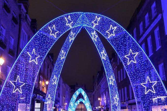 The Love Central - Christmas Eve Around the World 4 The Love Central -