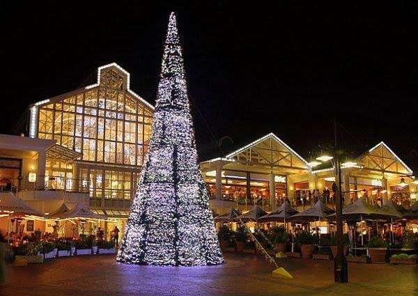 The Love Central - Christmas Eve Around the World 5 The Love Central -