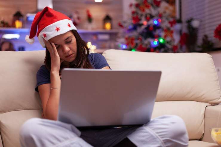 The Love Central - TLC-How-to-Cope-with-Loneliness-and-Stress-on-Christmas-Eve-3 The Love Central -