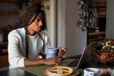 How to Make Money Online During the Christmas Break