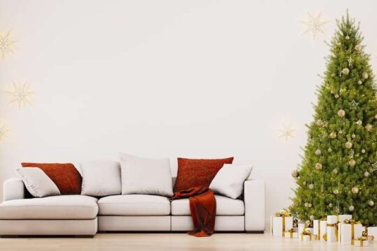 Minimalist Christmas Decor: Holiday Magic with a Light Touch