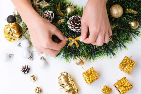 10 DIY Christmas Decorations to Add Personalized Charm to Your Home