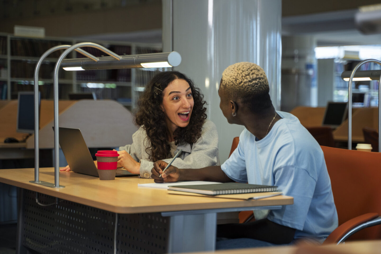 How to Handle Workplace Romance: Dos and Don’ts