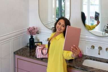 How to Start a Profitable Personal Styling Service from Home