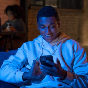 The Love Central - The Role of Social Media in Relationships 3 The Love Central - The Role of Social Media in Relationships