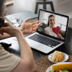 The Love Central - Couple on a virtual date