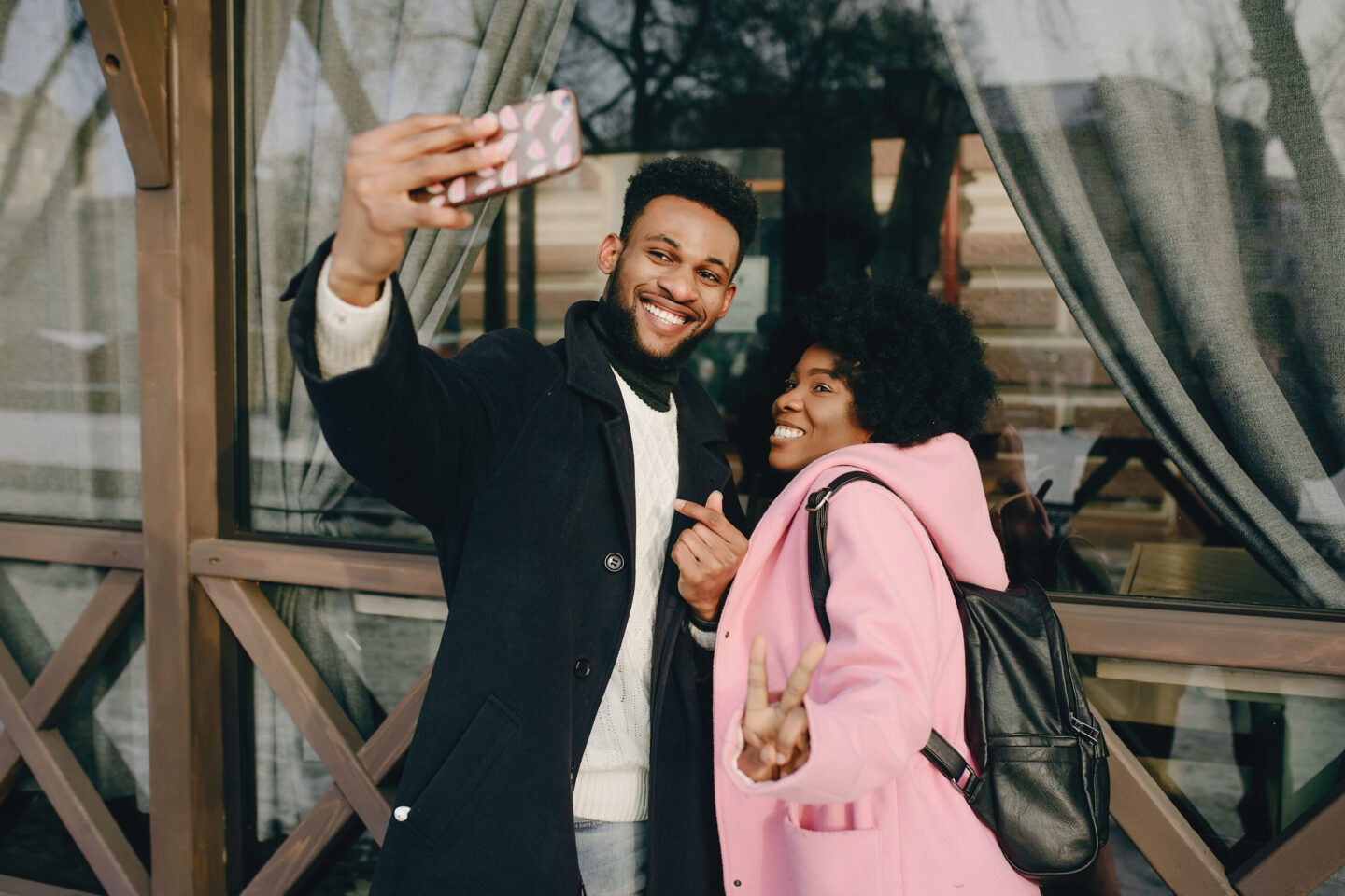 How to Plan a Surprise Valentine’s Day Trip for Your Partner