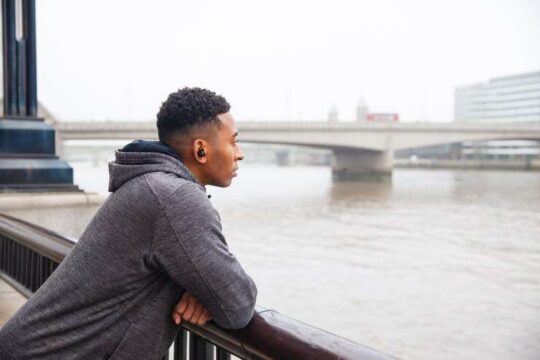 5 Simple Strategies to Overcome Loneliness in a Hyperconnected World