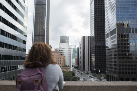 The Pros and Cons of Living in a Big City vs a Small Town in Canada