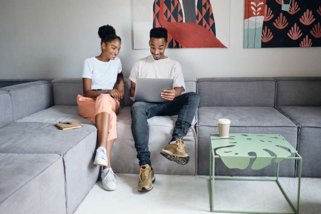 The Love Central - young couple Live-In Relationships: Gen Z’s Perspective