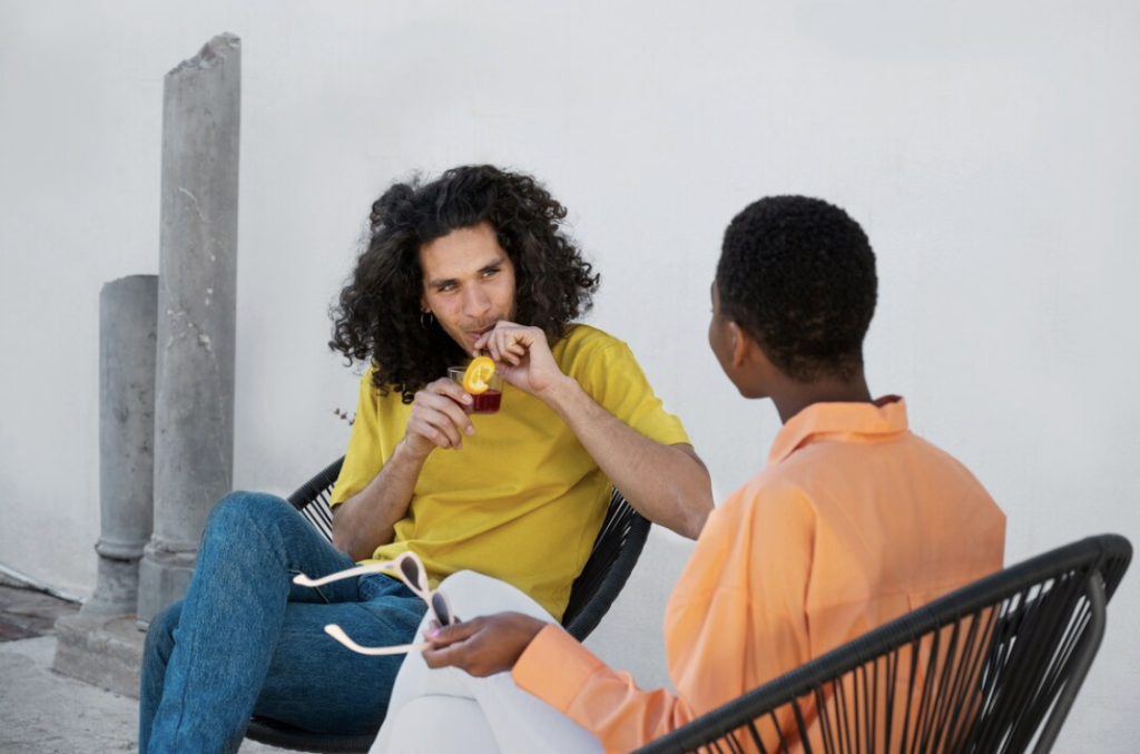 The Love Central - How to Keep Your Relationship Private Without Losing Trust 2 How to Keep Your Relationship Private Without Losing Trust