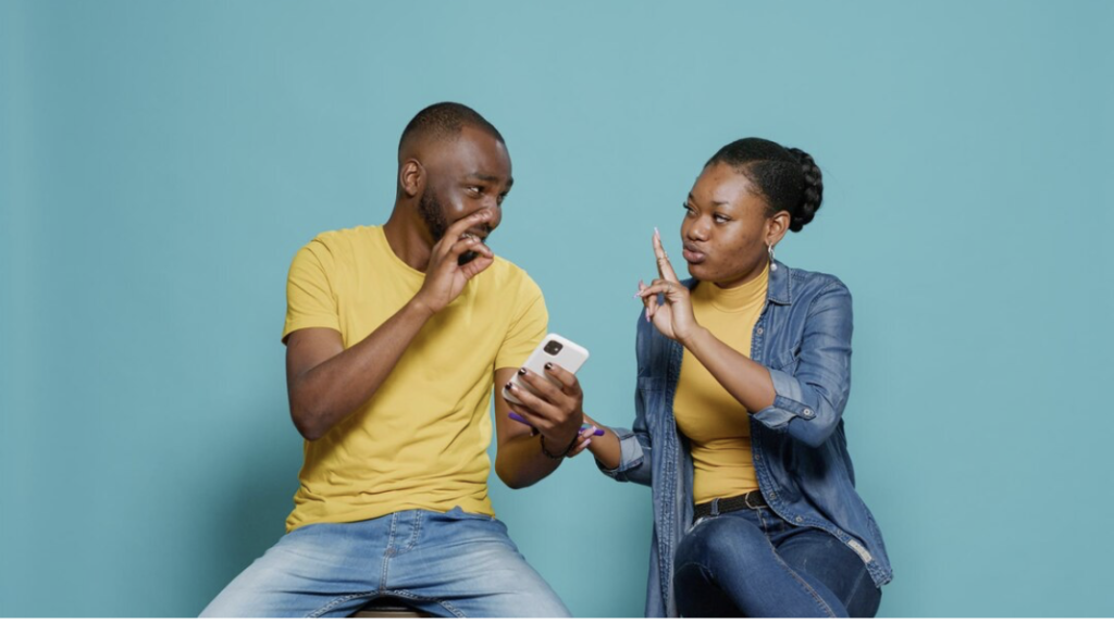 The Love Central - How to Keep Your Relationship Private Without Losing Trust 3 How to Keep Your Relationship Private Without Losing Trust