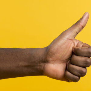 The Love Central - The Left-handed Advantage The Love Central - The Left-handed Advantage: How to Turn Discrimination into Motivation