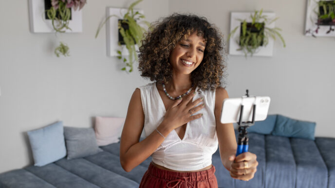 Dressing for Virtual Dates: Nailing Your Look on Video Calls