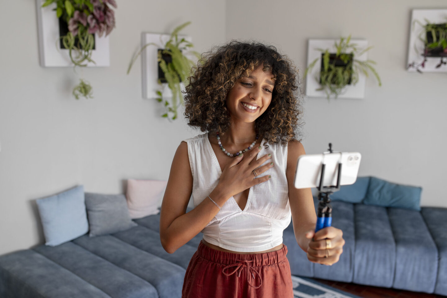 Dressing for Virtual Dates: Nailing Your Look on Video Calls