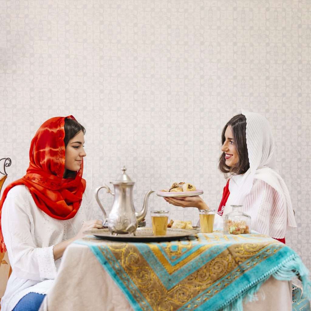 The Love Central - How to Rekindle Old Friendships Over Eid Feasts How to Rekindle Old Friendships Over Eid Feasts