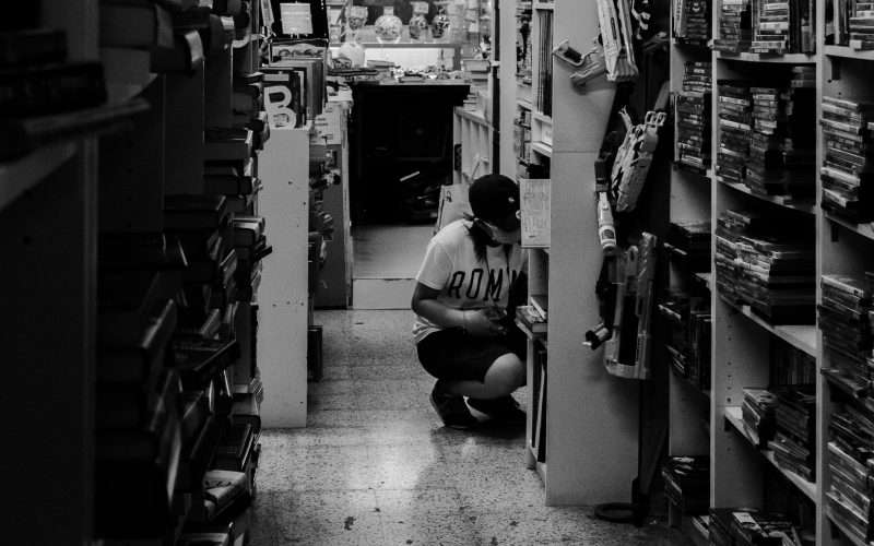 The Secret to Finding Hidden Gems in Thrift Stores Abroad