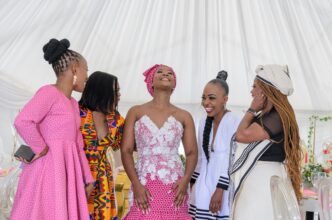 Your Guide to Being the Best Wedding Guest