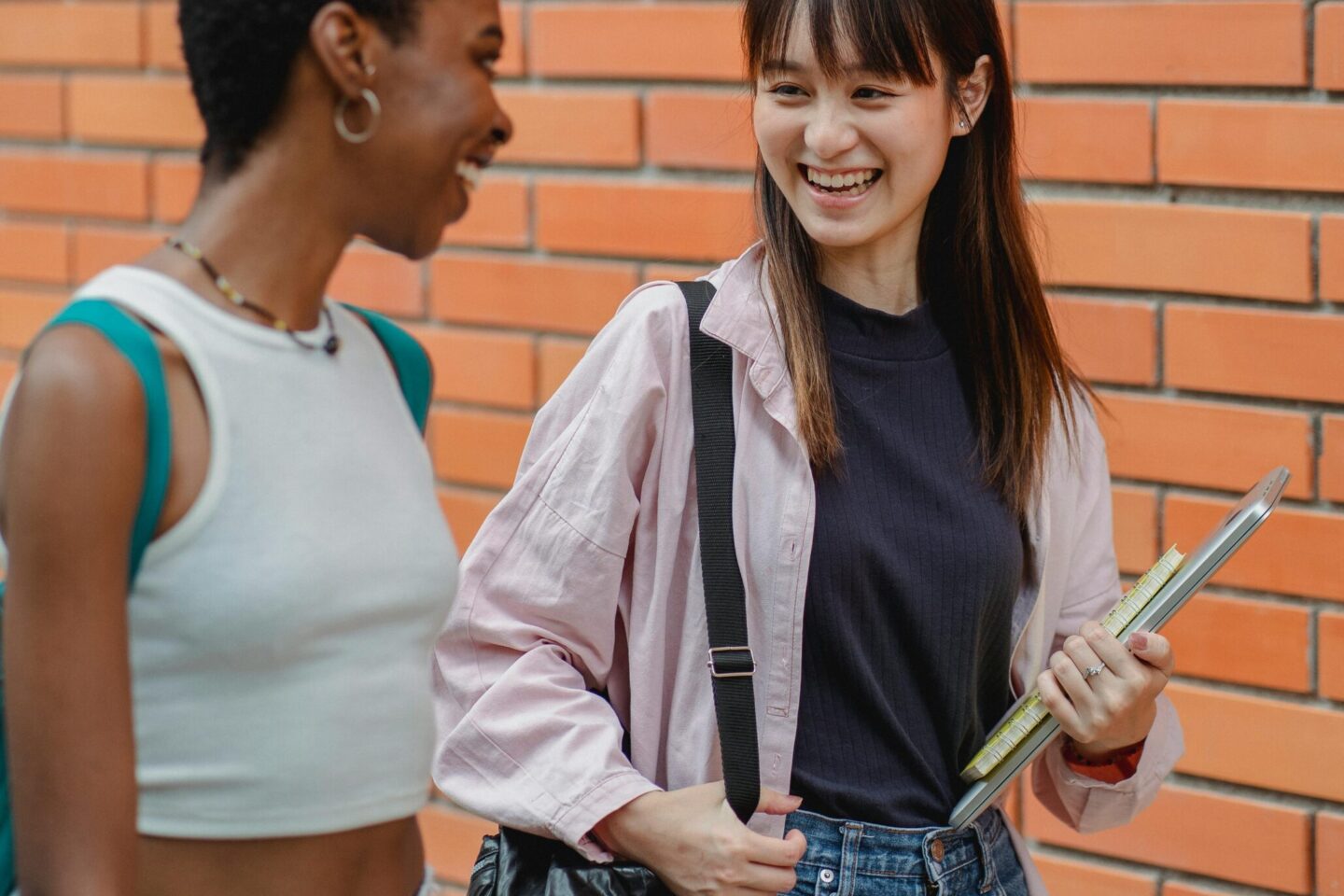 Should You Withhold Life’s Big News From Friends?