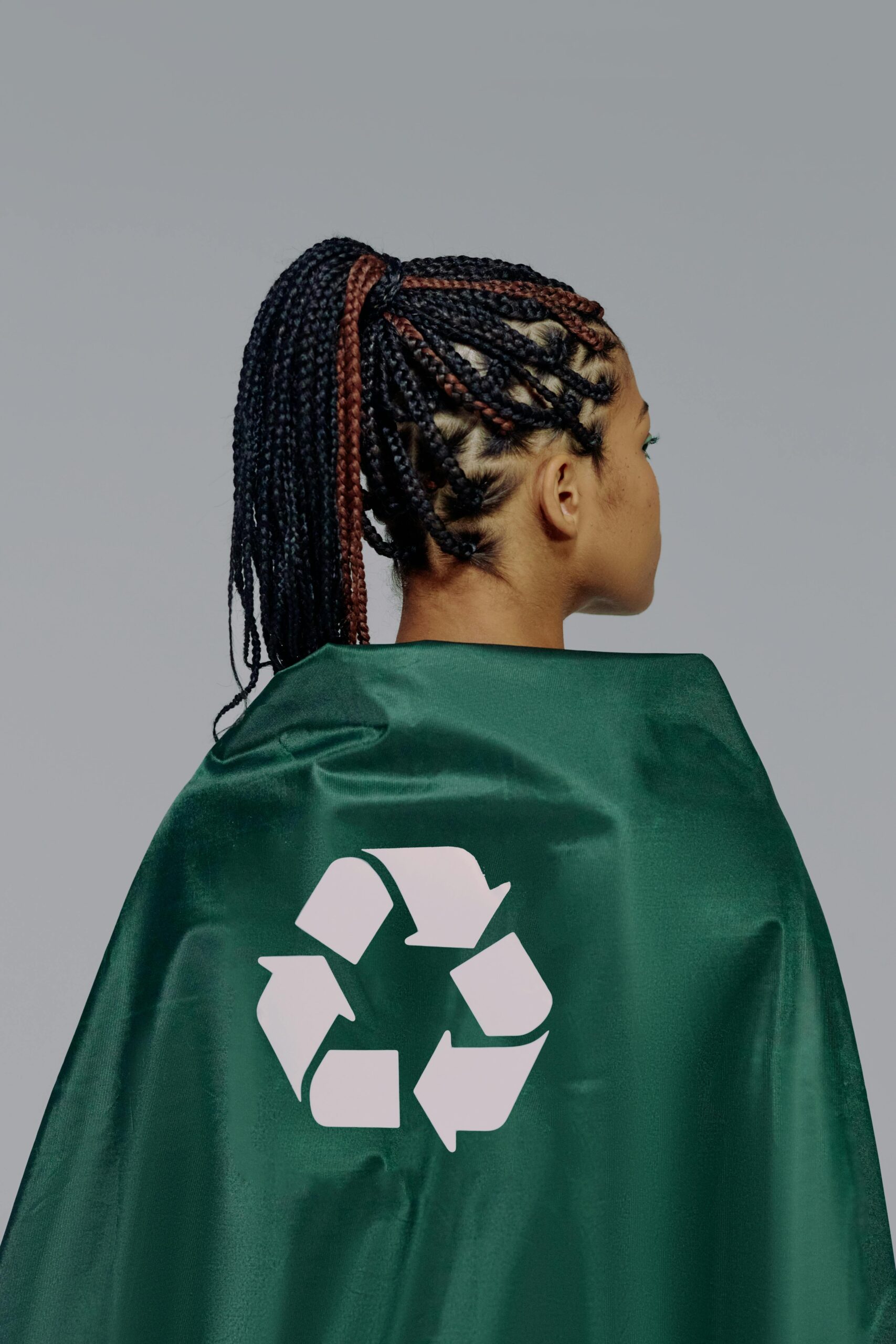 The Love Central - Fashionable Recycling: Upcycling Old Outfits into New Trends