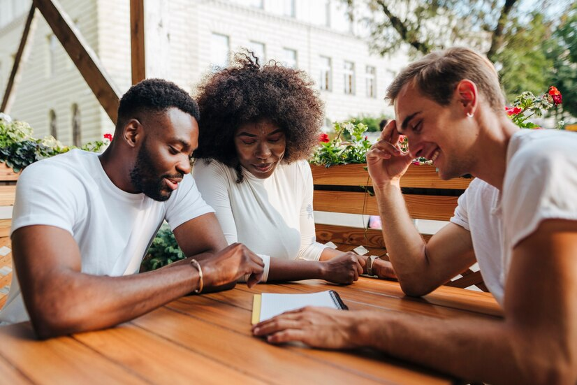 The Love Central - Jealous of Your Friend's Success? Here's How to Make it Fuel Your Own! The Love Central - Jealous of Your Friend's Success? Here's How to Make it Fuel Your Own!