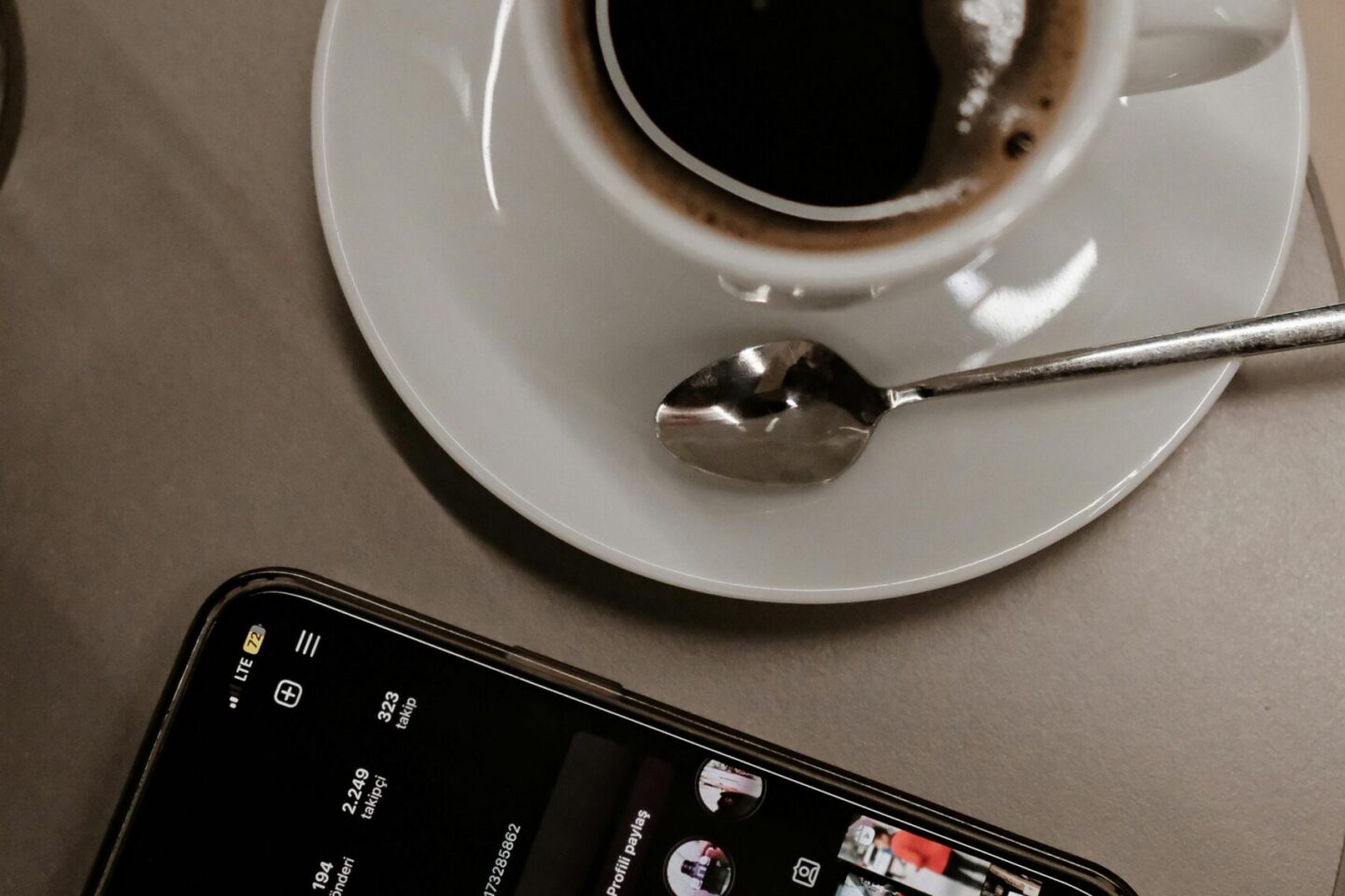 6 Red Flags in Dating Profiles That Predict Incompatibility