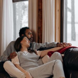 The Love Central - Love, Lust, and the Clock: How Long Should You Wait to Have Sex When Dating?