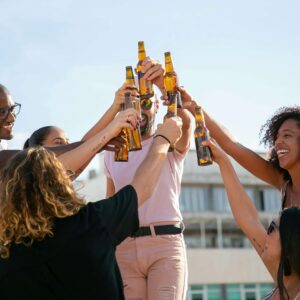 The Love Central - The Art of the Mini-Reunion: How to Plan Meaningful Get-Togethers with Old Friends