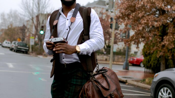 Raw Dogging Travel: The New Trend of Unplanned Adventures Explained