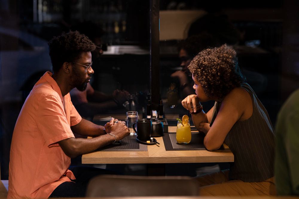 The Love Central - Couple on date