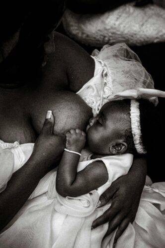 Cultivating Healthy Breastfeeding Habits: What Works