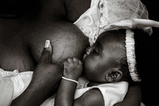 Cultivating Healthy Breastfeeding Habits: What Works