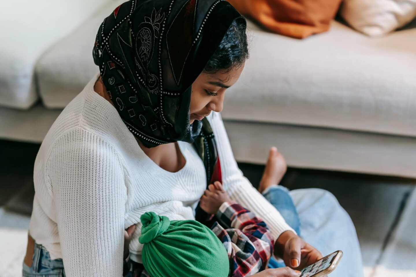 The Step-by-Step Process of Establishing a Breastfeeding Routine 