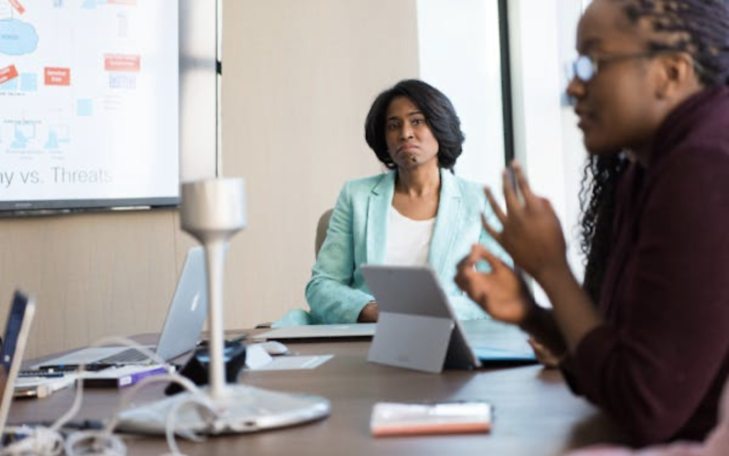 The Love Central - Signs Your Boss Might Be a Narcissist 5 Subtle Signs Your Boss Might Be a Narcissist