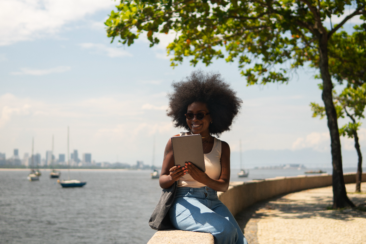 Building Strong Friendships in Long-Distance: 6 Simple Ways