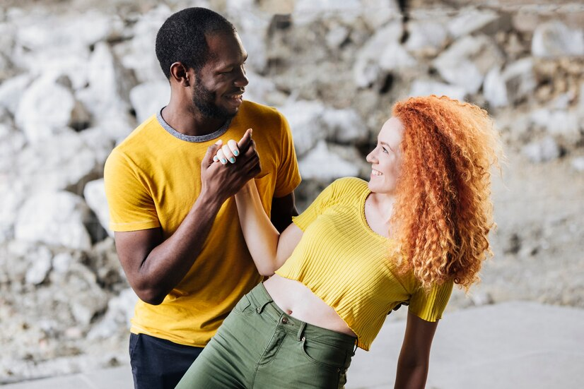 The Love Central - Loyalty in Relationships: When It's Toxic The Love Central - Couple playing