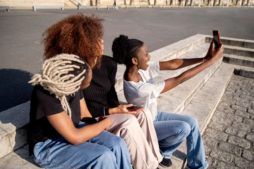 How Can You Build Stronger Friendships in a Digital Age?