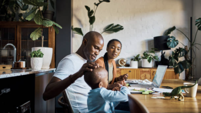 How to Create a Family Budget for the School Year