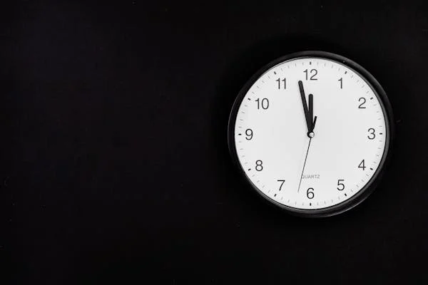 Dealing with African Time: Punctuality Challenges in Professional and Personal Life