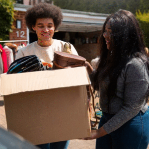 The Love Central - People carrying a gift box