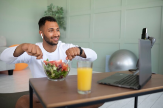 6 Ways to Stay Productive After Lunch