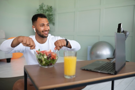 6 Ways to Stay Productive After Lunch